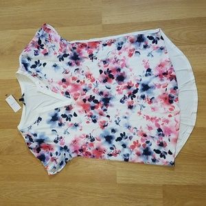 RW&CO white short sleeve floral print blouse small NWT